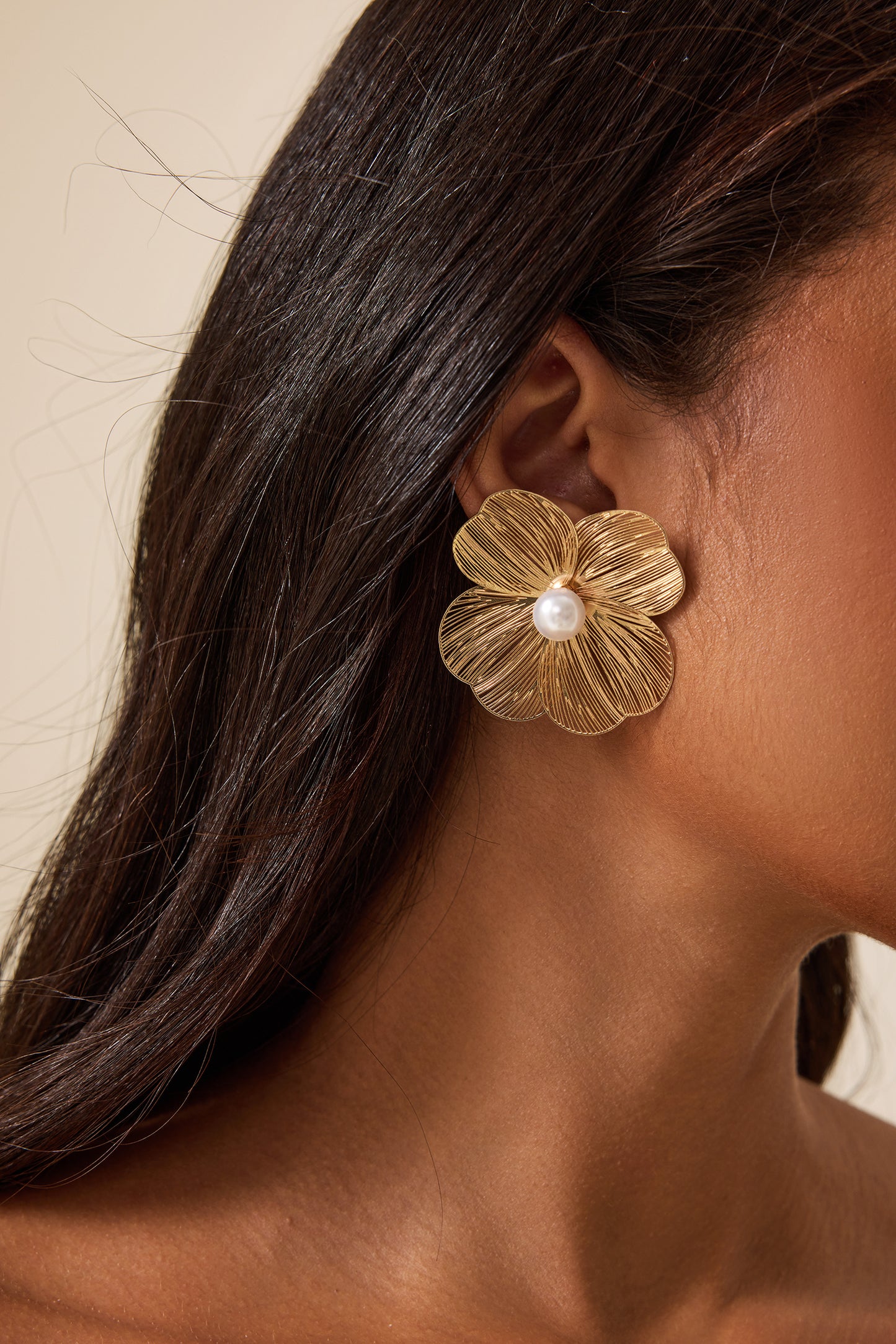 Shape Faux Pearl Metal Earrings