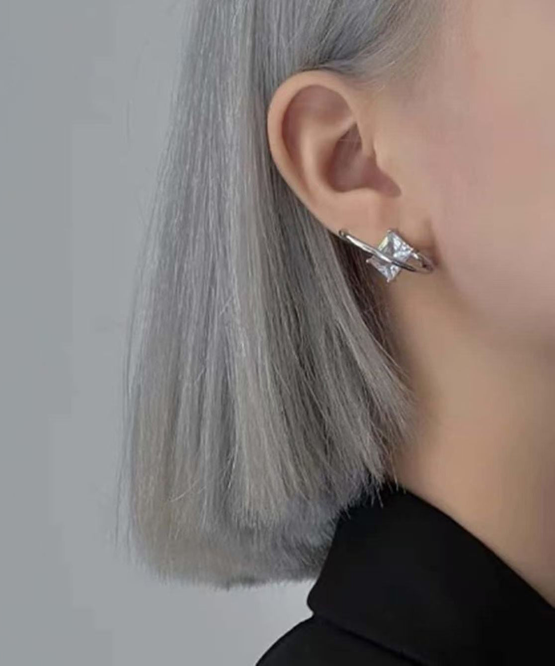 Boutique Silk Metal Line Zircon Stud Earrings