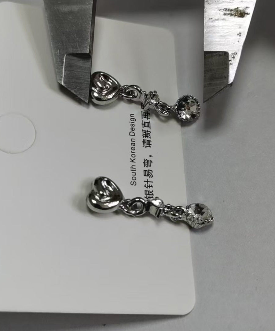 Light Heart-shaped Rhinestone Stud Earrings