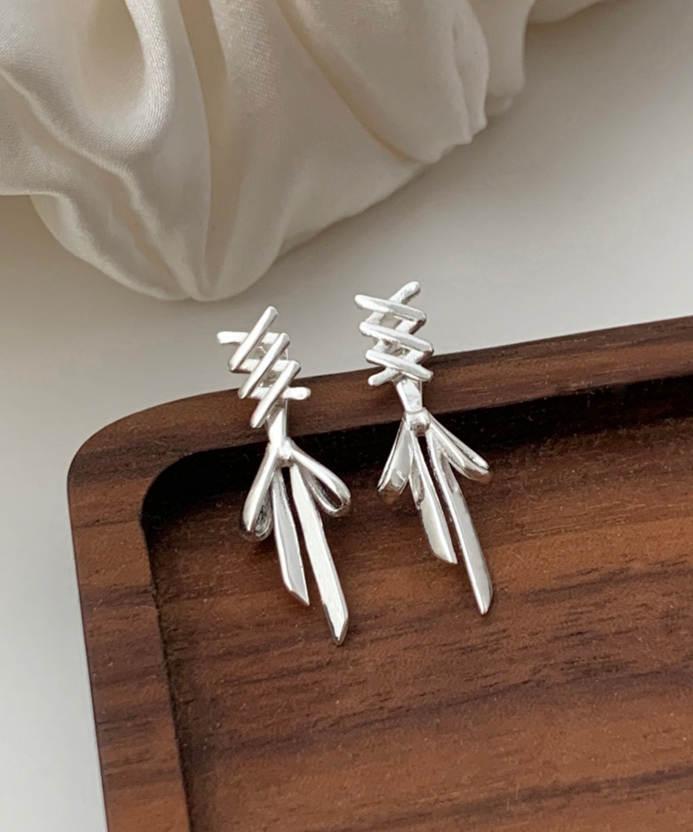 Simple Silk Sterling Silver Bow Stud Earrings Gh1054