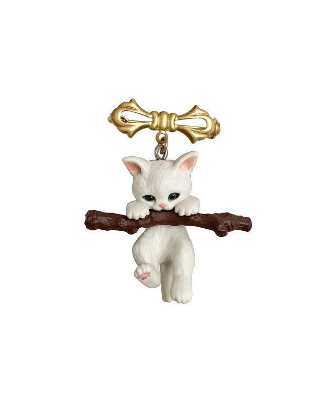 White Resin Kitten Brooch Brooches