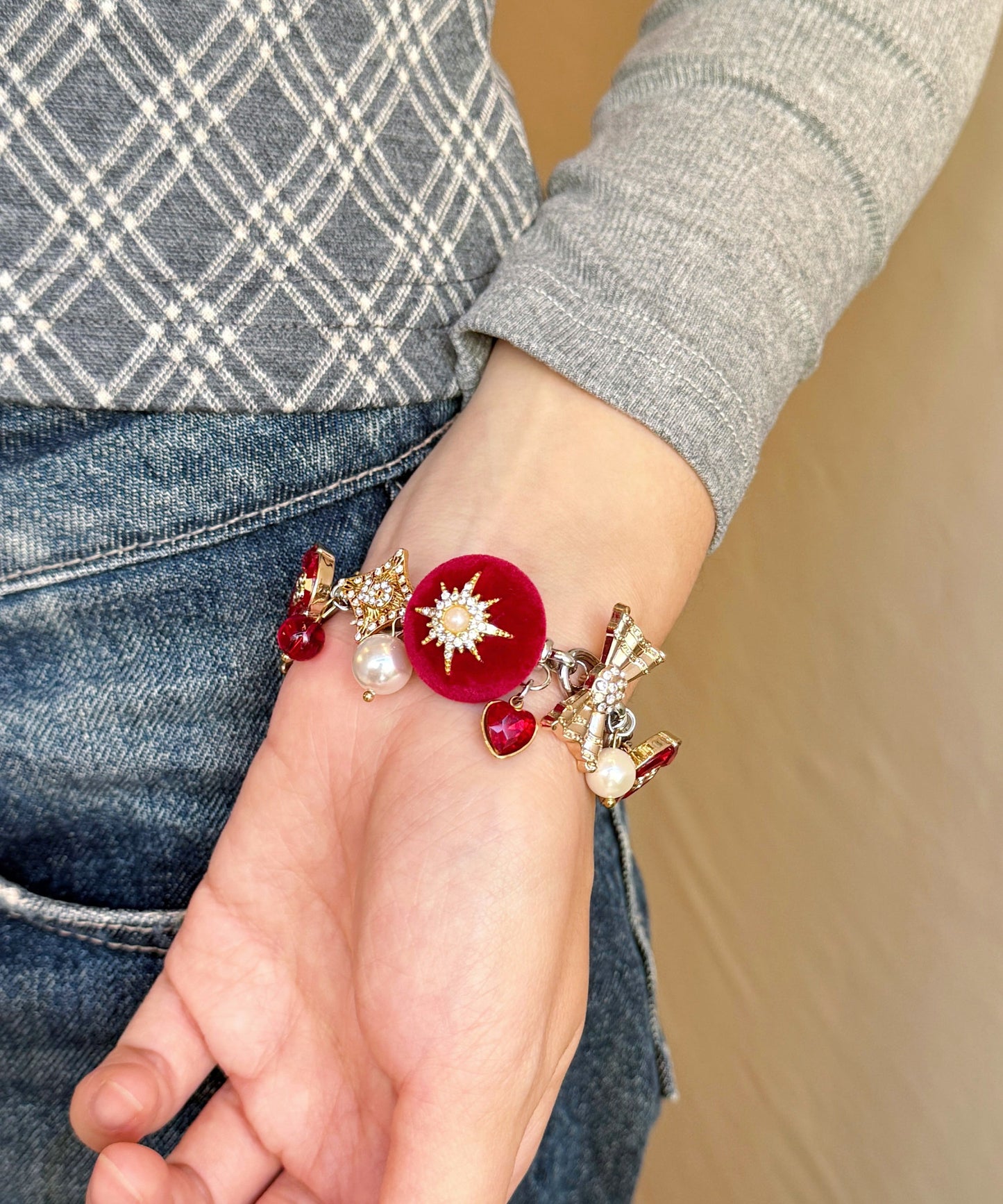 New Year Red Stainless Steel Zircon Pearl Love Charm Bracelet