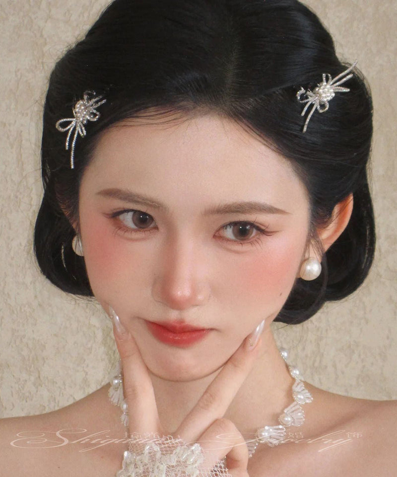 Handmade White Alloy Bow a Pair Hairpin