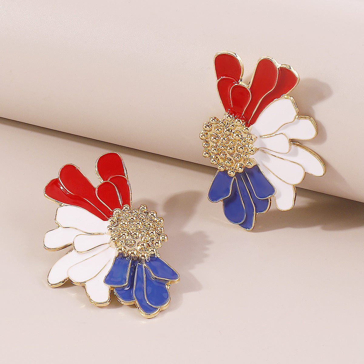 Retro Alloy Pattern Earrings