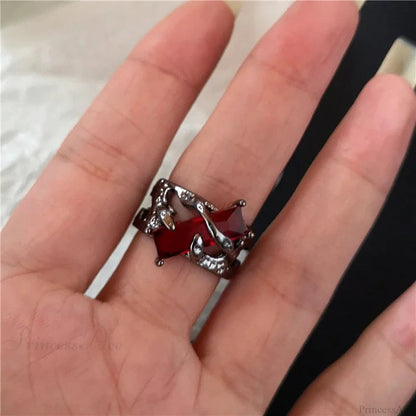 Y2k Gothic Animal Spider Crimson Crystal Ring