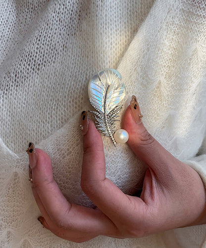 Modern Golden Feather Shape Pearl Fine Zircon Brooch