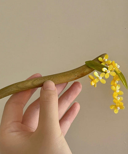 Retro Yellow Green Sandalwood Hairpin