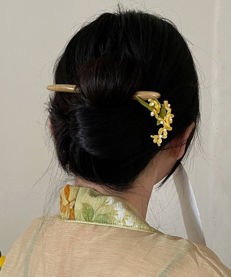 Retro Yellow Green Sandalwood Hairpin