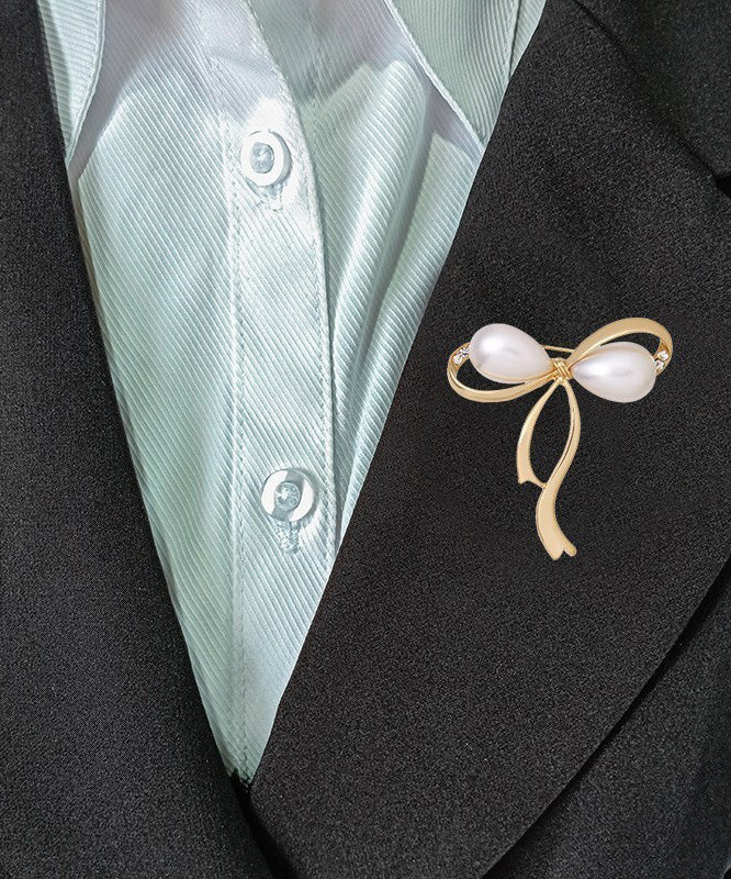 Gold Alloy Zircon Pearl Brooch