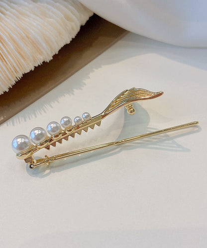 White Pearl Fish Tail Shark Clip Hairpin