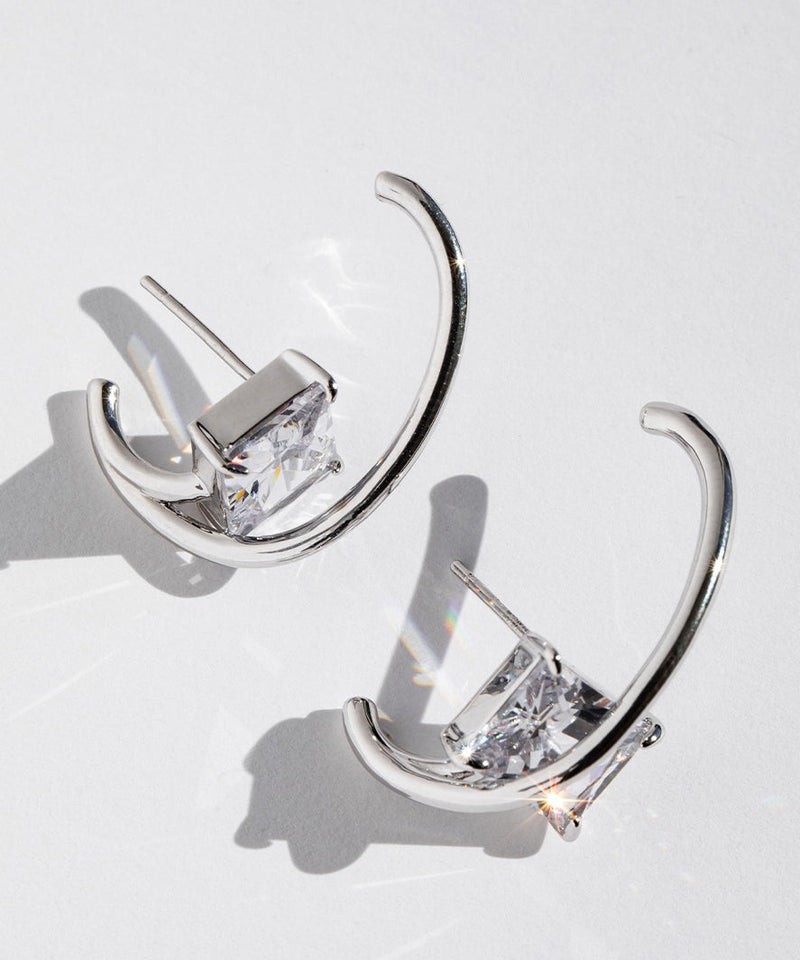 Boutique Silk Metal Line Zircon Stud Earrings