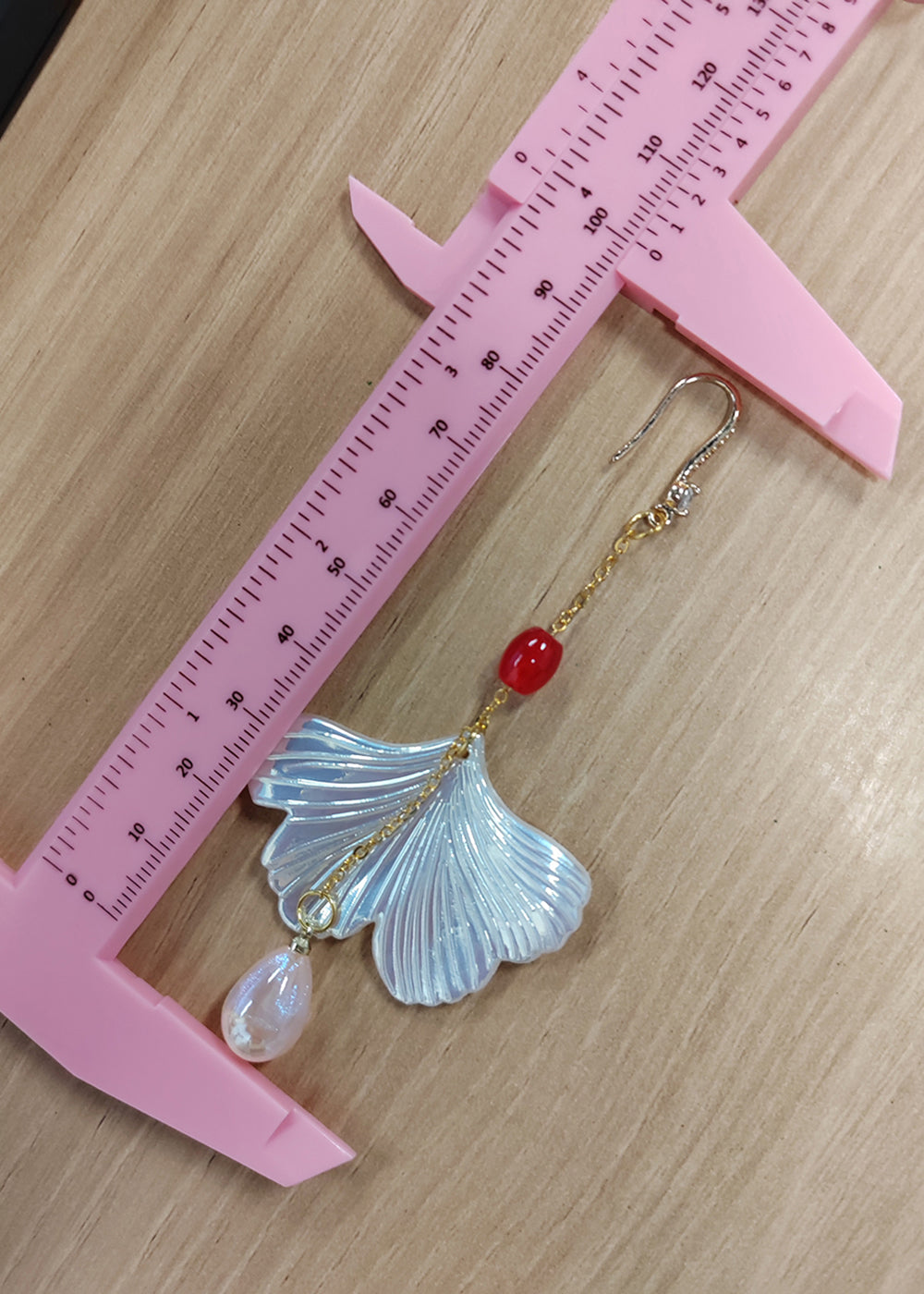 Shell Water Droplet Acrylic Drop Earrings