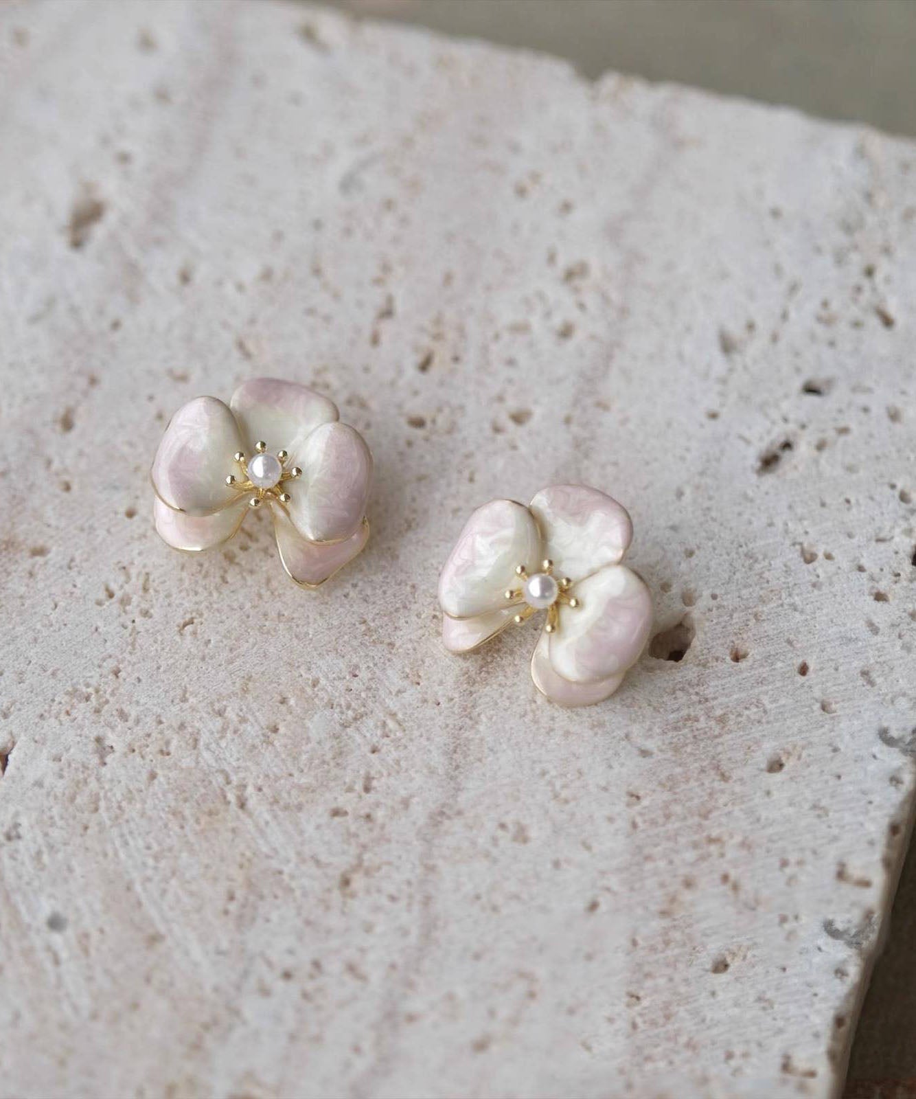 Gradient Color Pink Copper Overgild Pearl Stud Earrings