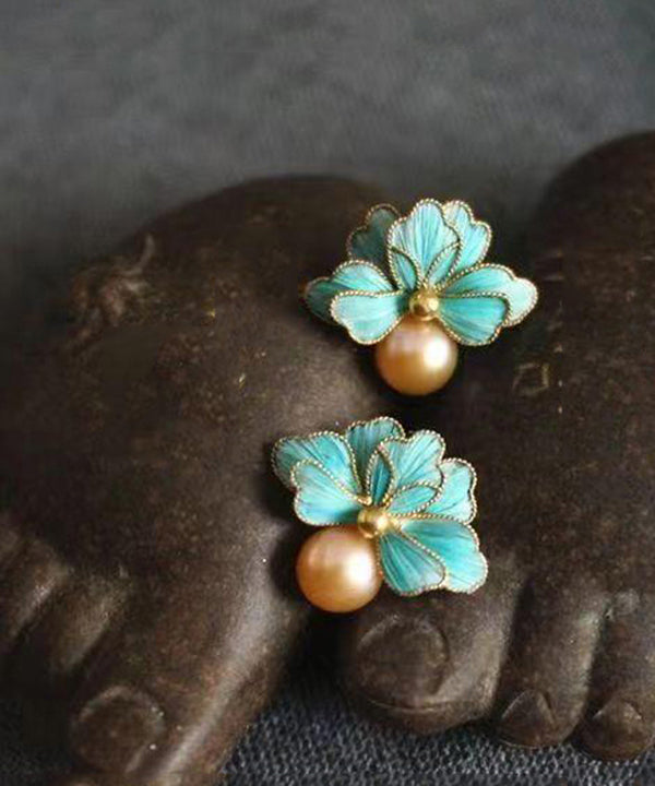 New Original Design Pearl Stud Earrings
