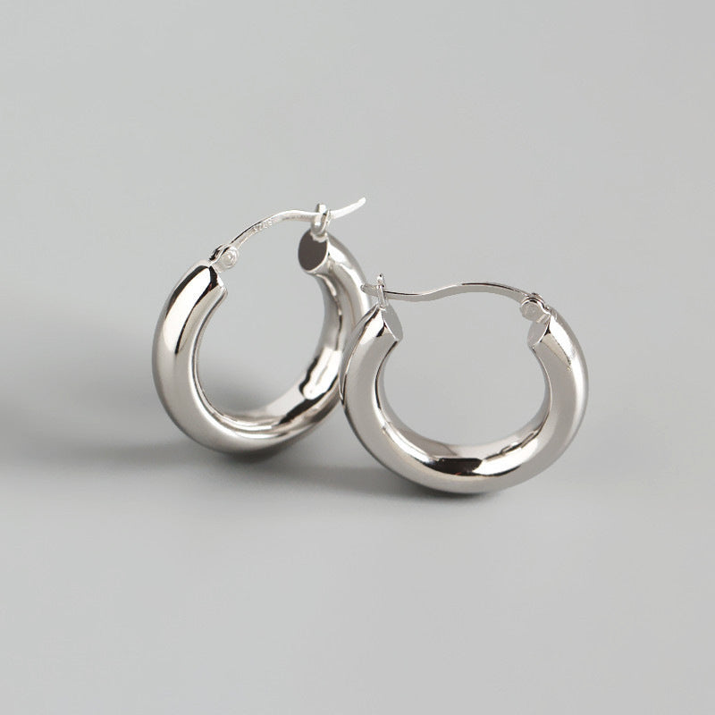 Alania Glossy Hoop Earrings