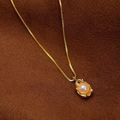 Miraya Pearl Pod Necklace