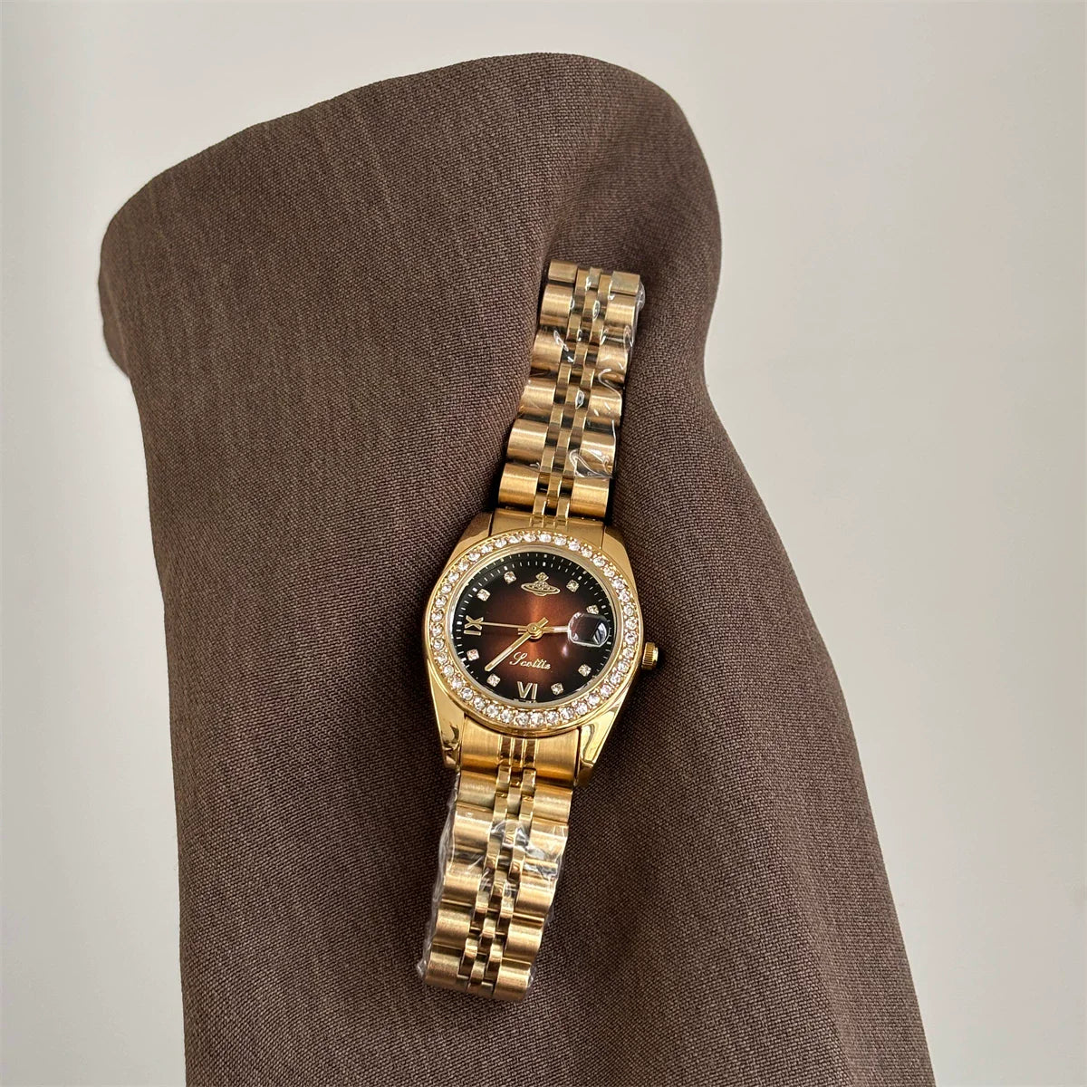 Round Bracelet Watch