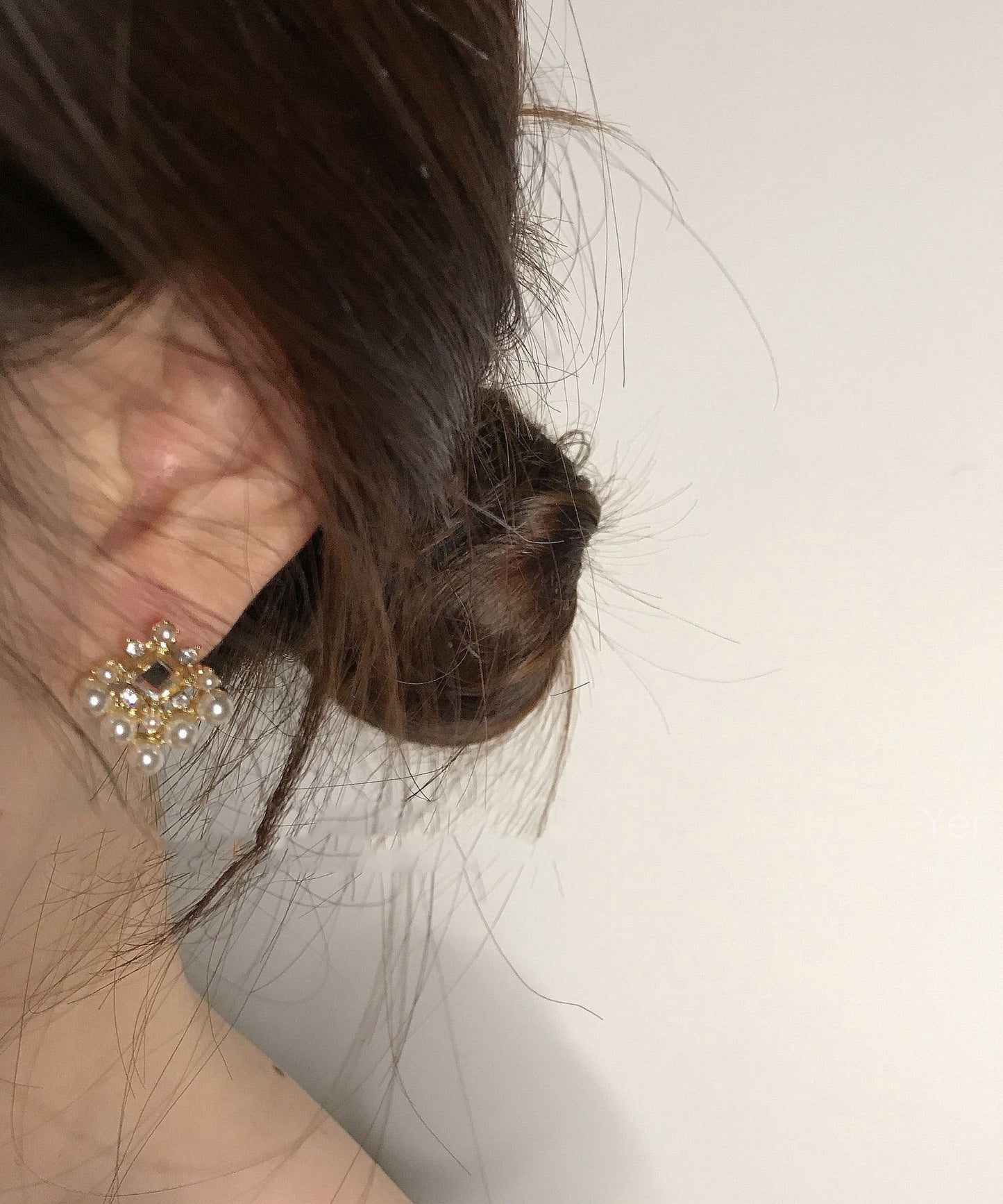 Simple White Pearl Zircon Stud Earrings Gh1002