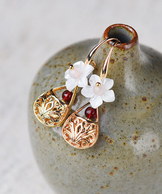 Simple White Shell Flower Red Gem Stone 14k Gold Stud Earrings