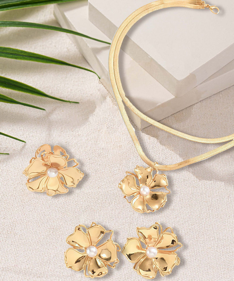 Stylish Gold Copper Overgild Pearl Pendant Necklace, Rings and Stud Earrings Three-piece Set