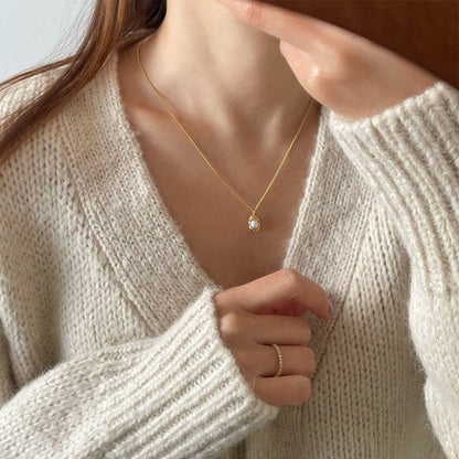 Dorothy Pearl Necklace