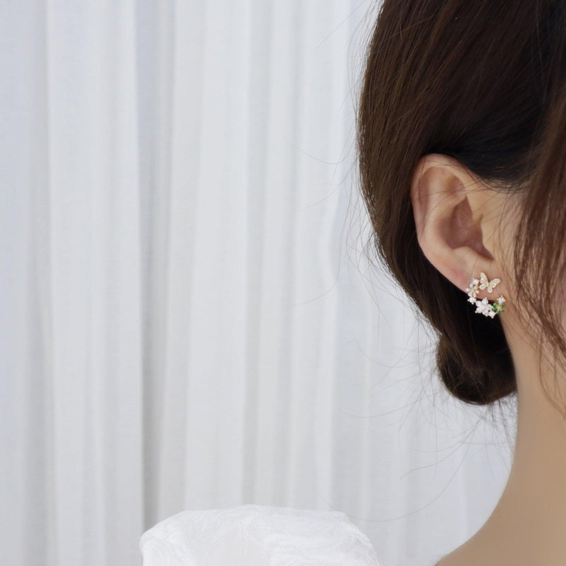 [] Butterfly Stud Earrings - Nadia