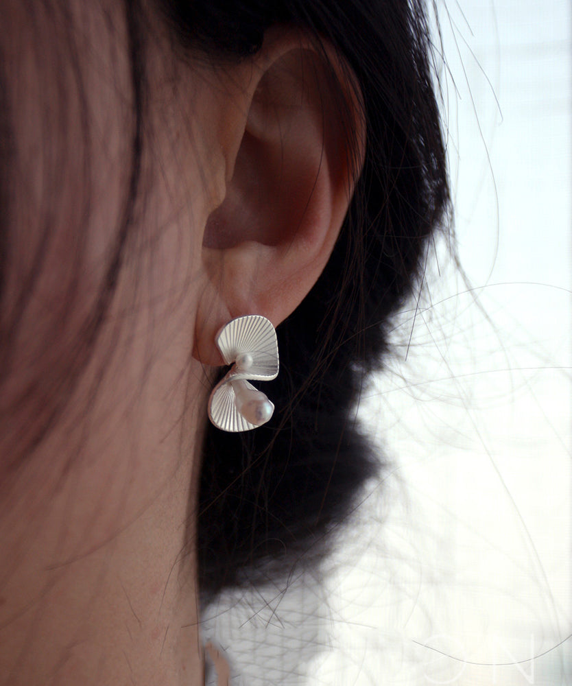 Unique Copper Pearl Fan-shaped Stud Earrings