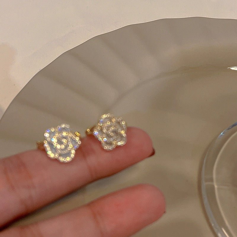 [sample ] Leia Camellia Earrings