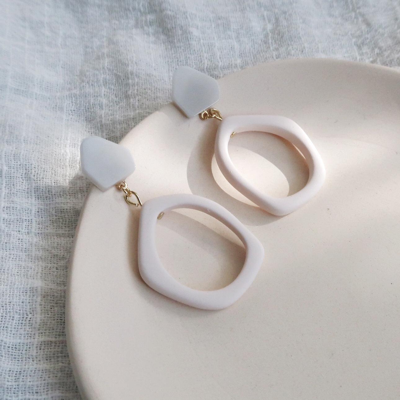 [] Geometry Earrings (3 Colors)