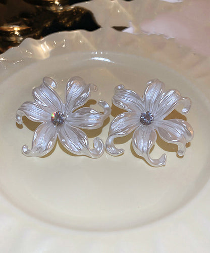 Classy White Acrylic Zircon Stud Earrings