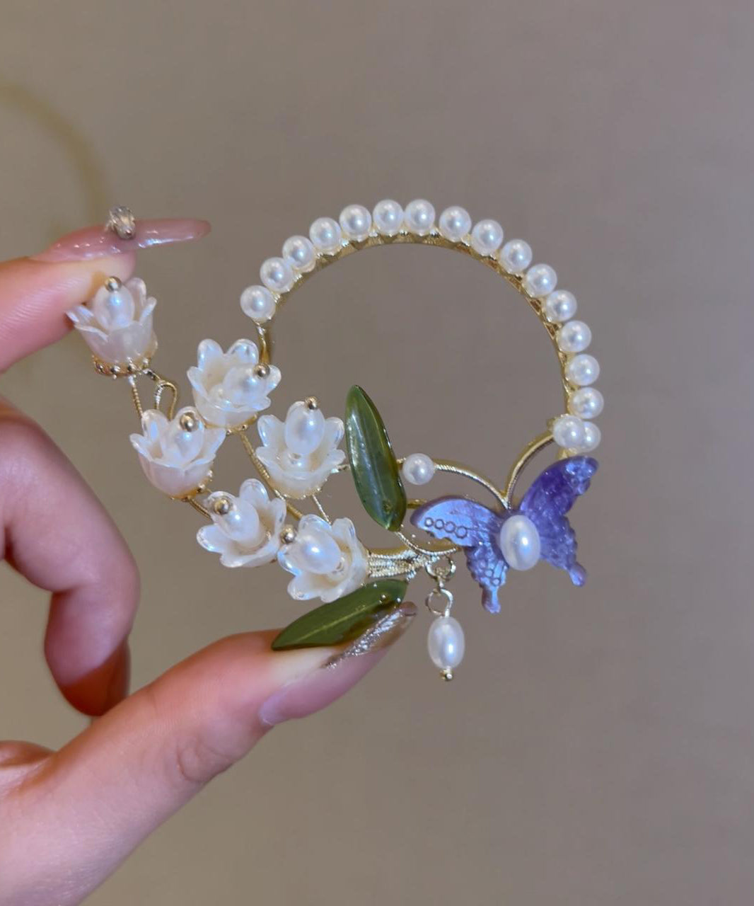 Retro White Alloy Pearl Lily of the Valley Tassel Hairpin