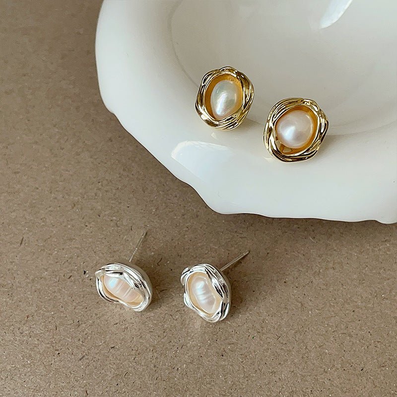 Dorothy Pearl Stud Earrings in Gold