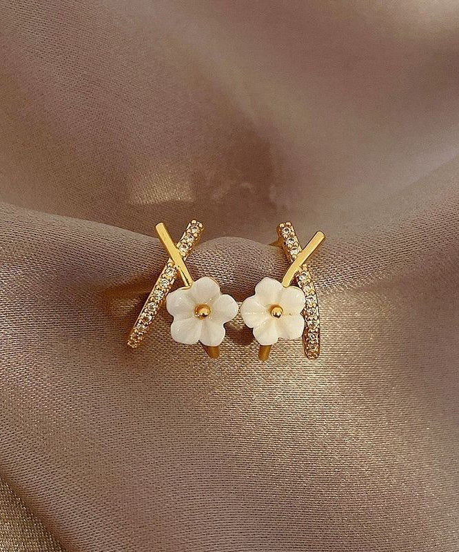 White Copper Ovegild Zircon Cross Stud Earrings