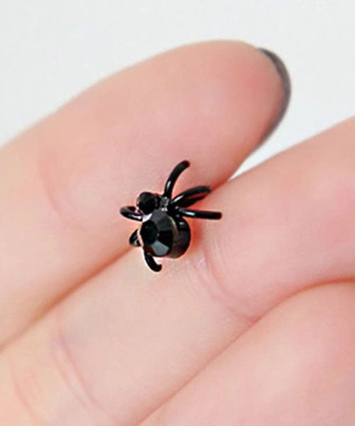 Modern Black Spider Metal Novelty Stud Earrings