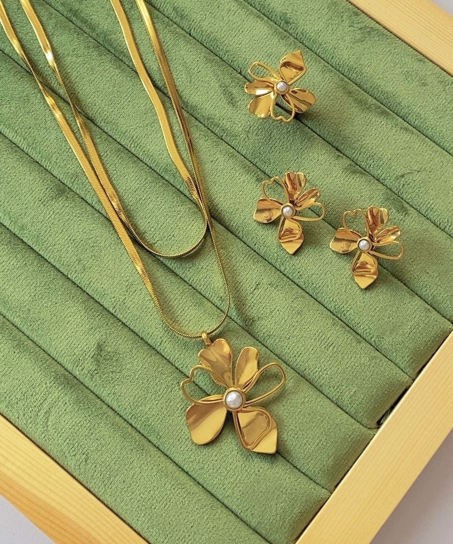 Stylish Gold Copper Overgild Pearl Pendant Necklace, Rings and Stud Earrings Three-piece Set