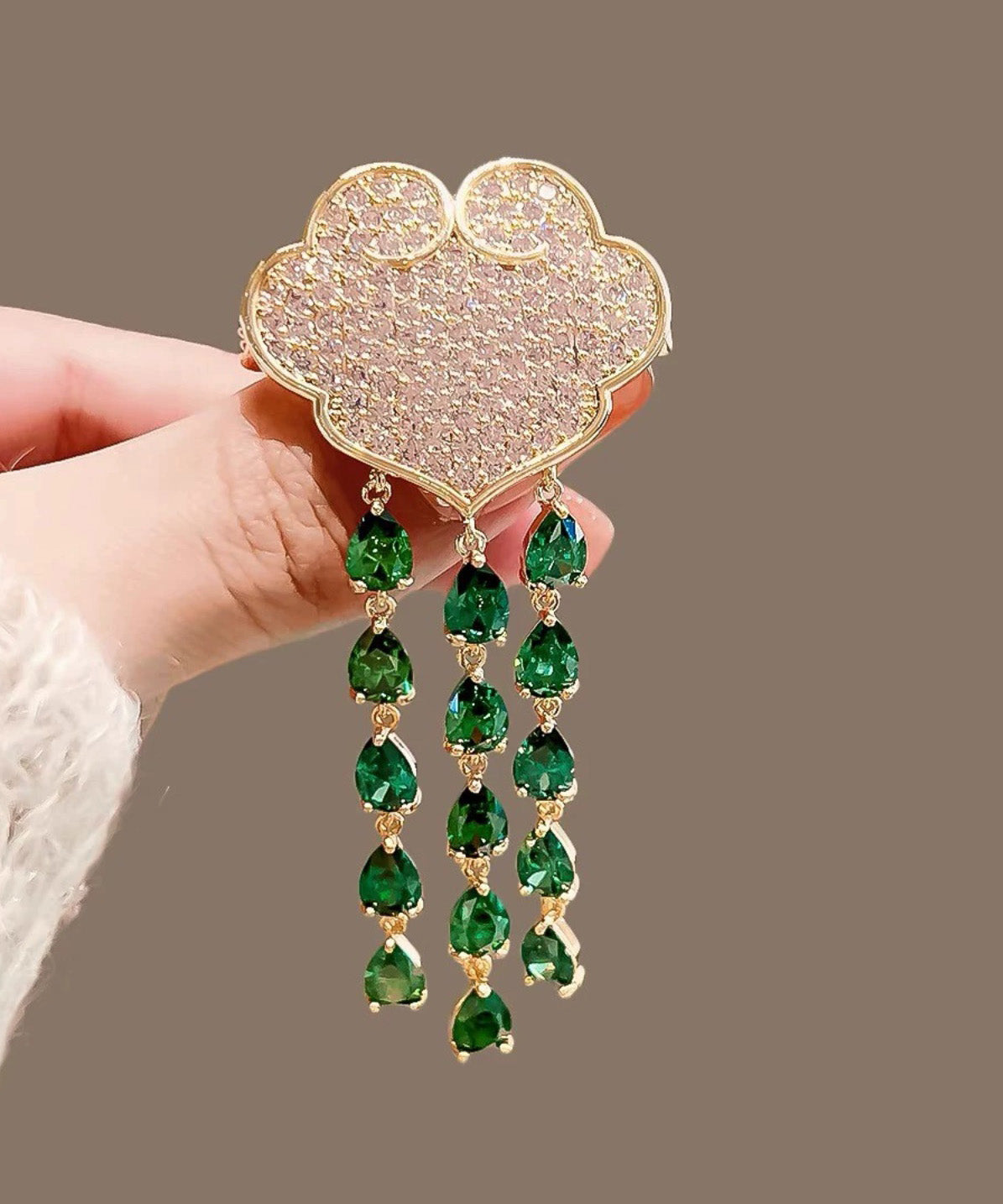 Green Alloy Auspicious Clouds Crystal Tassel Brooch