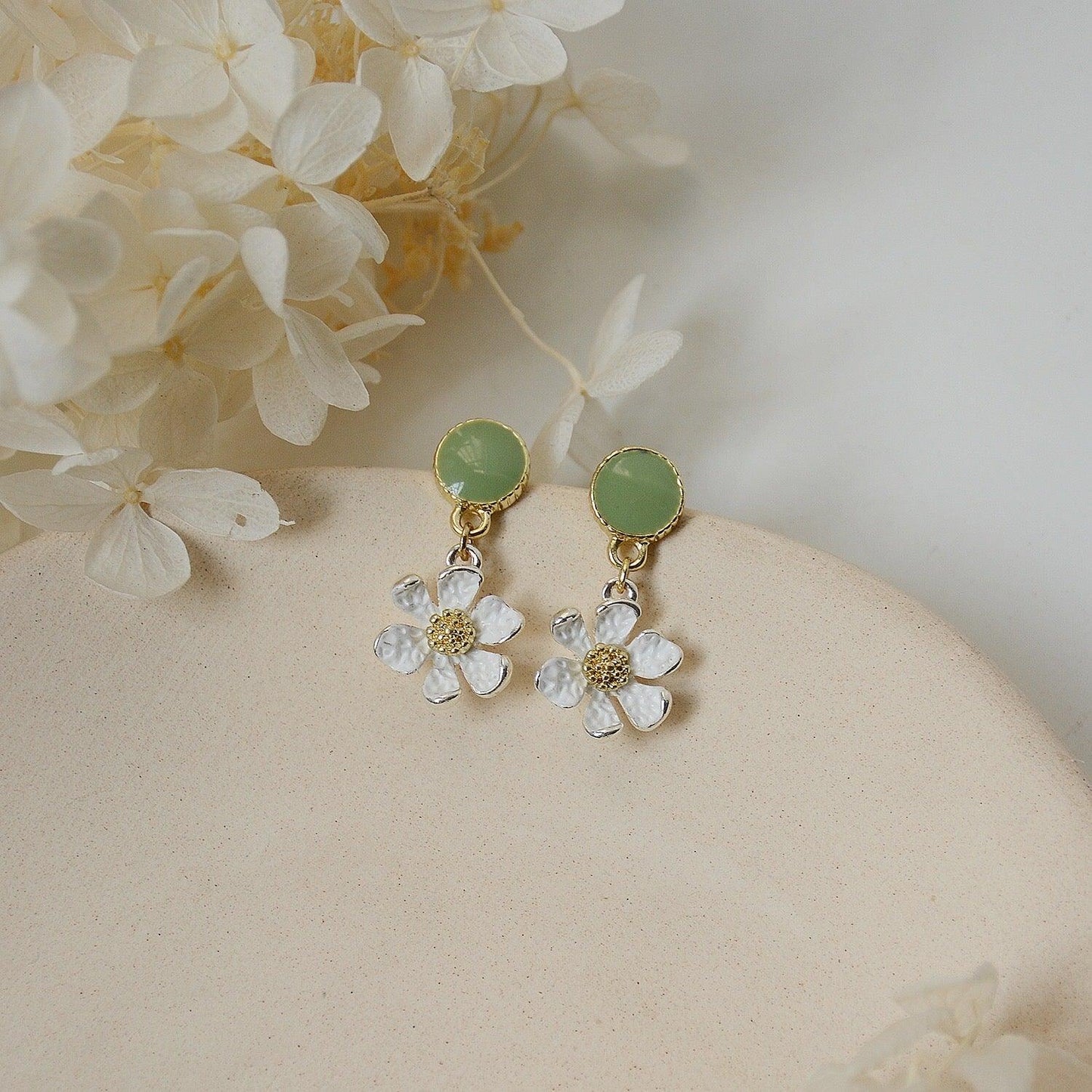 [] Flower Earrings