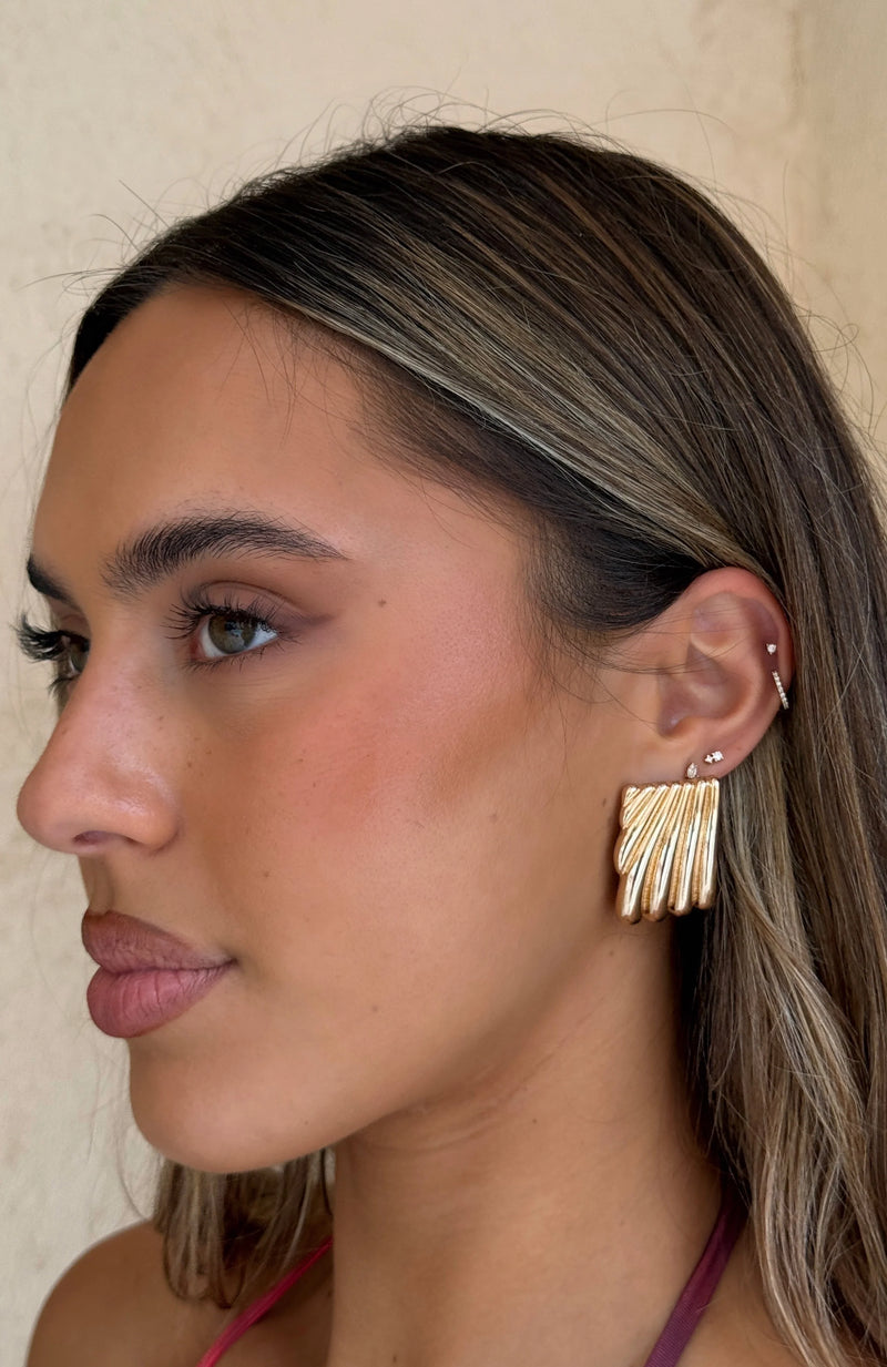 Hayslee Square Shell Stud Earrings