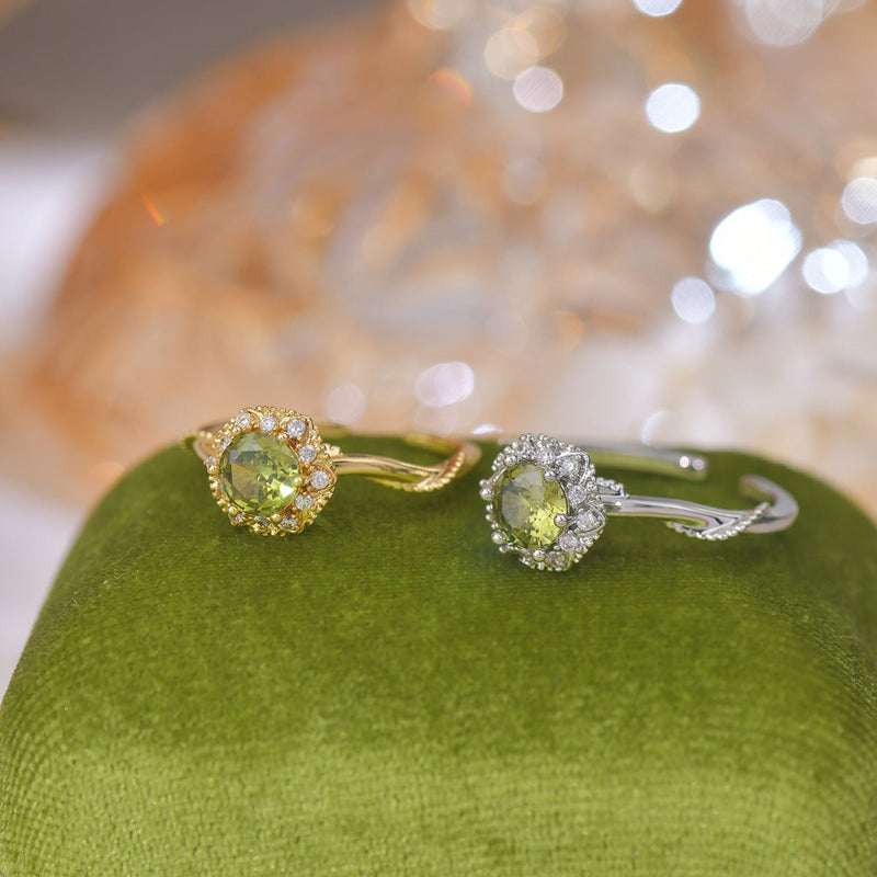 Twist Peridot Ring in Silver